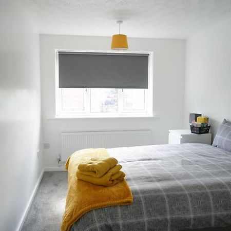 Cosy Four Bed Property With En-Suite Near To Nec Birmingham Airport And The City 外观 照片